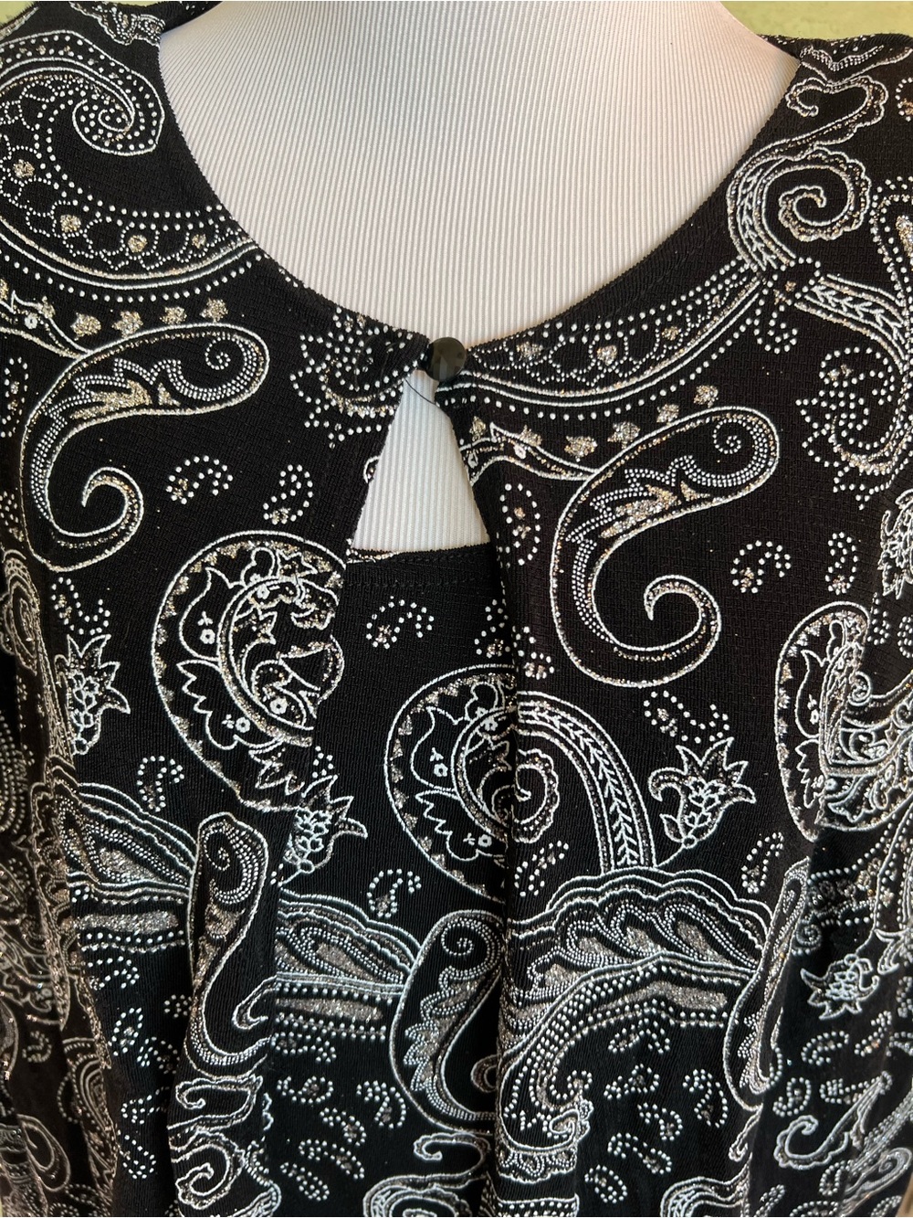 Blu Sage / Black Paisley Keyhole Women’s 2 piece Tank and Jacket